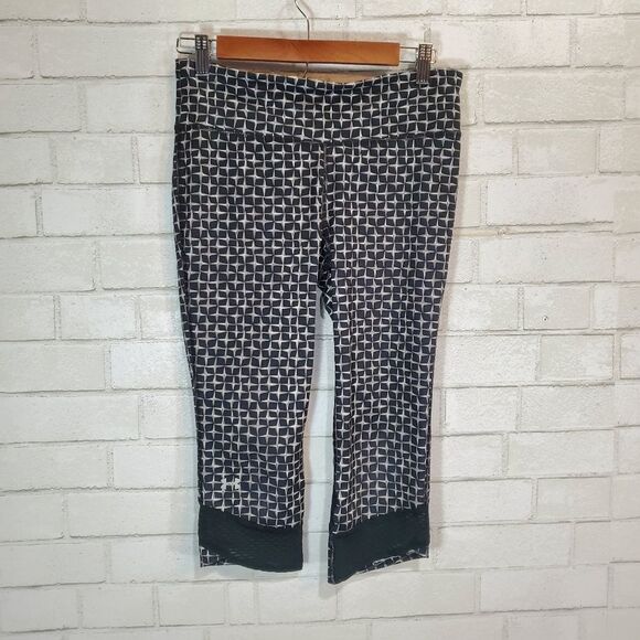 Under Armour black and white leggings - Picture 7 of 13